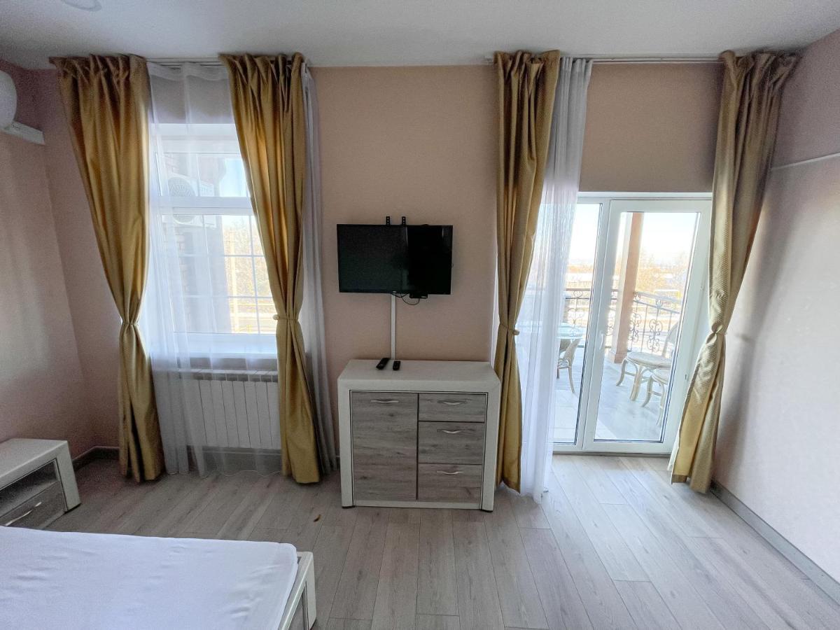 Resident Hotel Kaskelen ภายนอก รูปภาพ