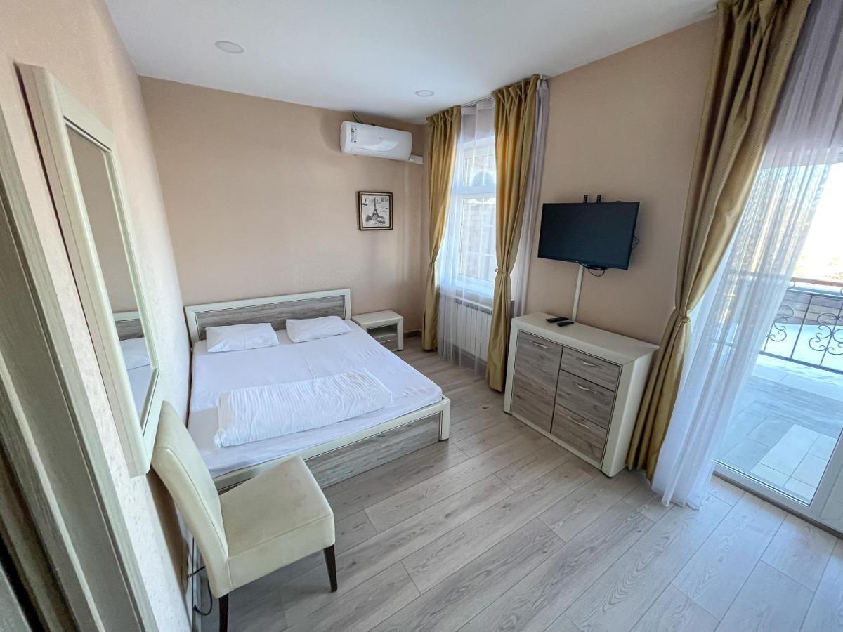 Resident Hotel Kaskelen ภายนอก รูปภาพ